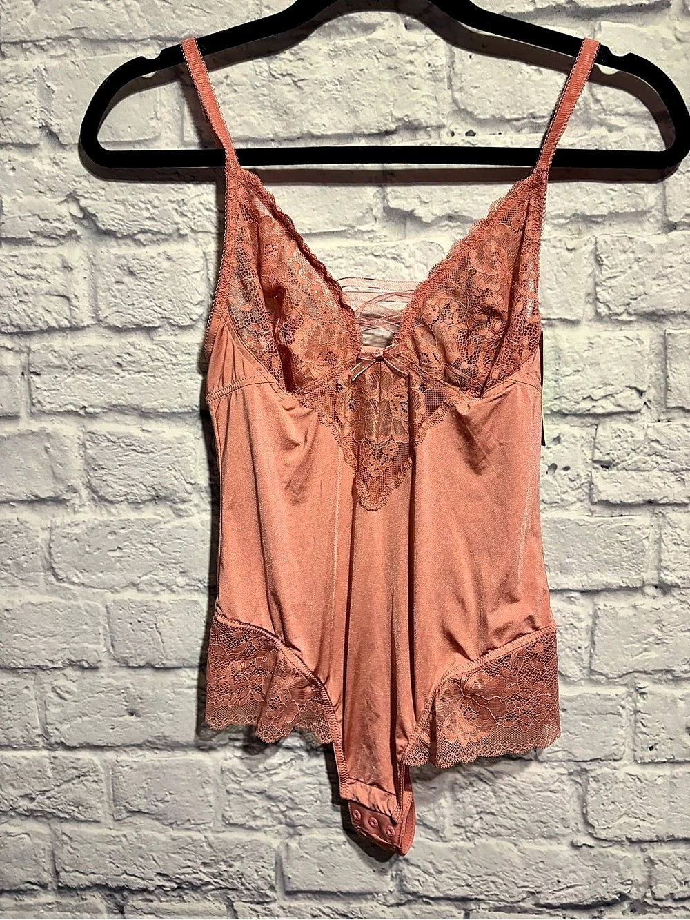 Sam Edelman Micro Lace Bodysuit Floral Lace Bodysuit in Pink Size Medium NWT